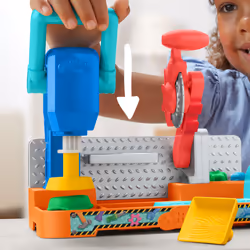 Play-Doh La Falegnameria, playset con attrezzi e formine e segheria, playset del falegname - Vista aggiuntiva 8