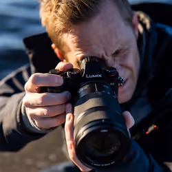 Panasonic S-R70300E obiettivo per fotocamera MILC Teleobiettivo Nero - Vista aggiuntiva 4