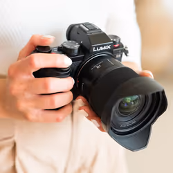 Panasonic S-S18 MILC Grandangolo Nero - Vista aggiuntiva 5