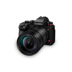 Panasonic Lumix S1II mit 24-105mm MILC 24,1 MP CMOS 6000 x 4000 Pixel Nero