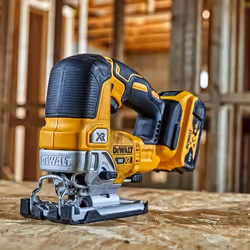 DeWALT DCS334N-XJ seghetto elettrico 3200 spm (fogli per minuto) 2,1 kg - Vista aggiuntiva 7