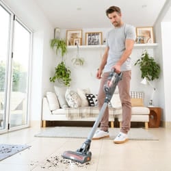 Black & Decker BHFEA18D1 scopa elettrica Aspirapolvere a bastone 2 in 1 Batteria Secco Senza sacchetto Grigio 2 Ah
