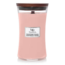 WoodWick Pressed Blooms & Patchouli candela di cera Cilindro Garofano, Legno di cedro, Ginepro, Moss, Fiori d'arancio, Patchouli, Tuberosa, Vetiver Rosa 1 pz