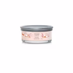 Note Aromatiche: Note di testa: Agrumi, Melone, Bacche Note di cuore: Osmanto Note di fondo: Spezie alla vaniglia, Muschio, N ...