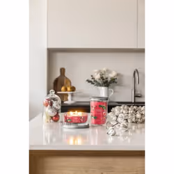 Yankee Candle 1743363E candela di cera Rotondo Fruttato Rosso, Argento 1 pz