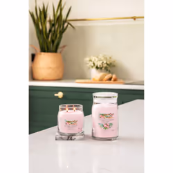 Yankee Candle Desert Blooms candela di cera Cilindro Legnoso Rosa 1 pz