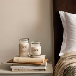 Yankee Candle 1759609E candela di cera Rotondo Ambra, Mela, Bergamotto, CEDAR, Eucalipto, Zenzero, Pelle, Limone, Muschio, Noce moscata, Patchouli Beige 1 pz - Vista aggiuntiva 4