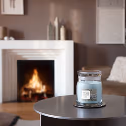 Yankee Candle Snow Kissed Pine candela di cera Cilindro Freschezza Bianco 1 pz - Vista aggiuntiva 2