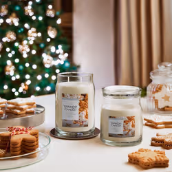 Yankee Candle Baking Memories candela di cera Cilindro Dolce, Spice Bianco 1 pz - Vista aggiuntiva 2