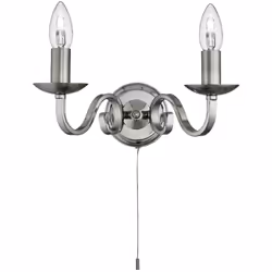 Collezione Richmond CANDELABRI DI CLASSE Questa applique Richmond a 2 luci in argento satinato è perfetta per gli interni sob ...