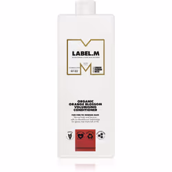 Il balsamo per capelli label.m Organic Orange Blossom permette di pettinare facilmente i capelli, donando loro il nutrimento  ...