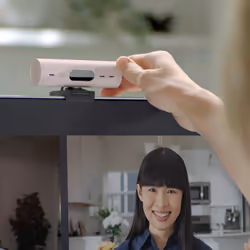 Logitech Brio 500 webcam 4 MP USB-C Bianco - Vista aggiuntiva 6