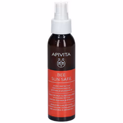 Olio idratante protegge e nutre i capelli sotto il sole.