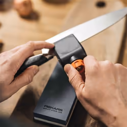 Fiskars 1058937 affilatore per coltelli Pietra per affilatura Grigio