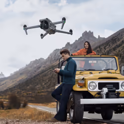 DJI Air 3 Fly More Combo 4 rotori Quadrirotore 48 MP 4241 mAh Nero, Grigio - Vista aggiuntiva 7