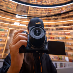VILTROX AF 9mm F2.8 Air MILC Obiettivo con messa a fuoco fissa Nero - Vista aggiuntiva 3