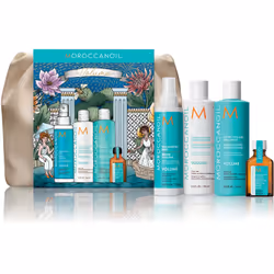 Tutto per capelli dall’aspetto meraviglioso in un’unica confezione. Il set di cosmetici Moroccanoil Volume Kit contiene non u ...