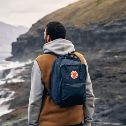 Fjällräven Kanken Laptop 13" zaino Zaino casual Blu marino Polipropilene (PP), Vinile, Poliammide - Vista aggiuntiva 4