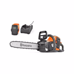 La motosega Husqvarna 240i è un modello a batteria da 36V progettato per garantire elevate prestazioni di taglio e facilità d ...