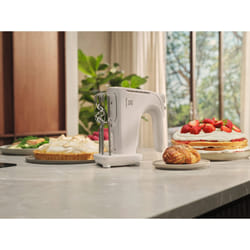 Electrolux EHM4W Sbattitore a mano 300 Series Shell White