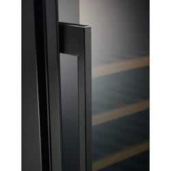 Electrolux EWS4052B5B Da incasso Nero