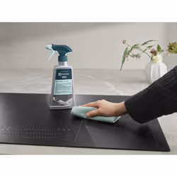 Electrolux ACCESSORI PIANO M2HCMC01 MATT CARE Hob Cleaner - Detergente spray per piani induzione in vetroceramica SaphirMatt - Vista aggiuntiva 5