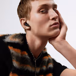 Urbanista Palermo Auricolare True Wireless Stereo (TWS) In-ear Musica e Chiamate USB tipo-C Bluetooth Nero - Vista aggiuntiva 6