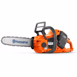 La Husqvarna Motosega a Batteria 340i con barra 35 cm e motore e-Torq è un'eccellente soluzione per le tue esigenze di taglio ...