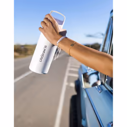 LifeStraw LGV42SBKWW Filtraggio acqua Bottiglia per filtrare l'acqua 0,7 L Nero - Vista aggiuntiva 3