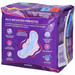 LINES Seta Ultra Lungo con Ali 9 pz Assorbenti
