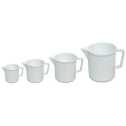 Stefanplast - Caraffe graduate con becco in plastica - lt.1