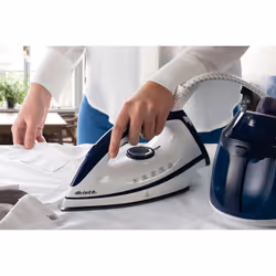 Ariete 5571 Steam Power Easy - Ferro da stiro a vapore istantaneo - piastra ceramica - Serbatoio 1,8L - Vapore continuo 120 gr/min - 2400 Watt - Blu - Vista aggiuntiva 4