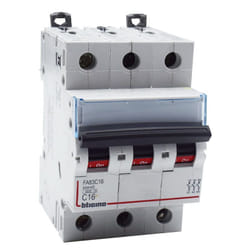 Bticino - magnetotermico 3 poli 16A curva c 4,5kA FA83C16