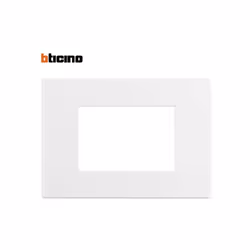 Placca Axolute Air 3 moduli bianco opaco verniciabile, materiale metallo. Dimensioni 122X86mm