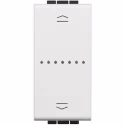 Rivoluziona il controllo delle tapparelle di casa con il comando tapparella connesso Livinglight Smart di Bticino. Questo com ...