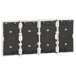 Bticino - Frame elettrificato Living Now con 4 comandi digitali Bianco KW8103P1