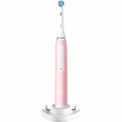 Goditi ogni giorno la sensazione di una pulizia professionale dei denti. Lo spazzolino da denti elettrico Oral-B iO 3 ti assi ...