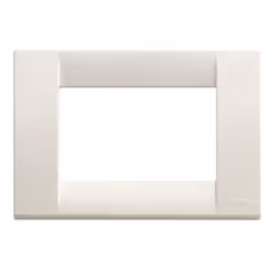 Placca Classic Vimar Idea 3 moduli, realizzata in tecnopolimero, colore bianco Idea. Caratteristiche: Serie Vimar Idea Placca ...