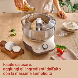 Imetec CakeLover, Impastatrice Planetaria di 5L per Torte, Dolci, Pizza, Pane, Pasta – 1500 W, 6 Velocità, Ciotola in Acciaio Inox, Doppio Gancio, Fruste – Design Compatto, Ricettario Incluso - Vista aggiuntiva 4