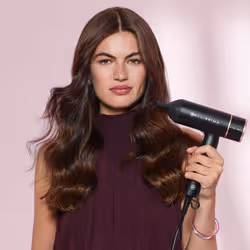 Bellissima Imetec Sonic Speed Asciugacapelli, Motore Digitale ad alta velocità 110.000 giri/min, ultraleggero solo 320 g, con tecnologia Tecnologia Ion Ceramic Hi-Pro, ioni, 3 velocità, 3 temperature, posizione aria fredda, Controllo Digitale del calore, 1600W - Vista aggiuntiva 2