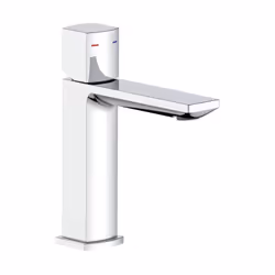 Il miscelatore lavabo Serie Edison in ottone cromato unisce design moderno e funzionalità. Con un'altezza di 17,8 cm, una lar ...