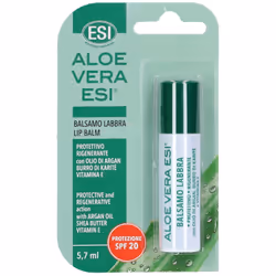 Esi Aloe Vera Stick è un balsamo labbra per nutrirle in profondità
