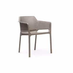 La Sedia con Braccioli Net di Nardi è la soluzione ideale per arredare con un tocco di stile ed eleganza in più i tuoi spazi  ...