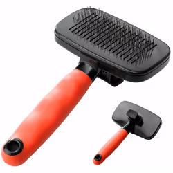 Dotata di sistema di rimozione del pelo facile (basta premere il pulsante sul retro) , questa spazzola cardatore per cani e g ...