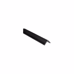 Paraspigolo in PVC nero.