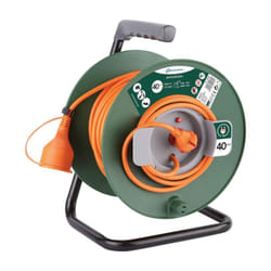 Electraline - 49235 Prolunga Giardino con Avvolgicavo Spina e Presa Europea 2 Poli Adatta per Elettrodomestici da Giardinaggio, con Protezione, 40 m,
