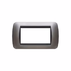 Placca 4 moduli della serie civile Living International. Colore: Acciaio Spazzolato