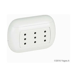Fp oval presa triplex 10A 2P+T bianca