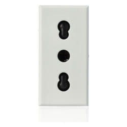 Bticino - HD4180 - Presa 2P+T 10/16A 250 Vac - Bipasso Interasse 19Mm e 26Mm - Alveoli Schermati - Bianco - Axolute