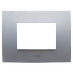 Placca Abb Chiara 3 moduli (frutti, posti) realizzata in tecnopolimero colore pietra. E' possibile installare la placca solo ...